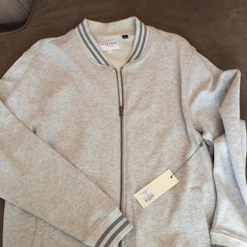 Men's crew neck zip-up